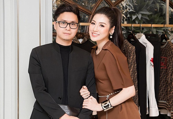 Chồng nhà người ta không bao giờ gây thất vọng: Ai cũng tặng vợ xế hộp, túi hiệu, riêng Ưng Hoàng Phúc chơi lớn nhất mùa Valentine 2020-2