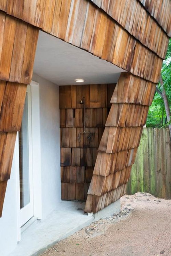 Ít tiền, xây ngôi nhà liêu xiêu như sắp đổ, vợ chồng trẻ khiến ai cũng kinh ngạc-6