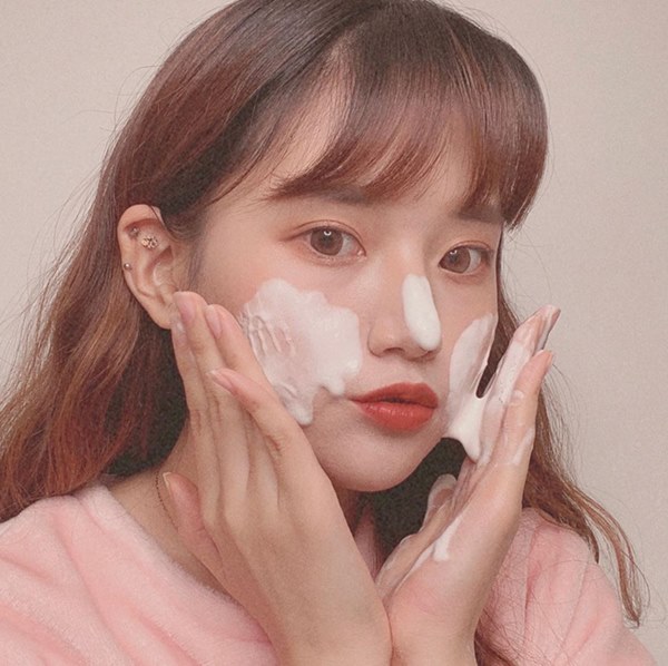 3 loại sữa rửa mặt chẳng giúp ích được gì cho nhan sắc của bạn, đã vậy còn dễ khiến da xấu nhức nhối-2