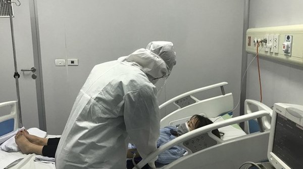 1 người nhiễm virus corona, cả nhà có thể lây bệnh: Đây là tất cả những thông tin bạn cần biết khi trong nhà có người nghi nhiễm-1