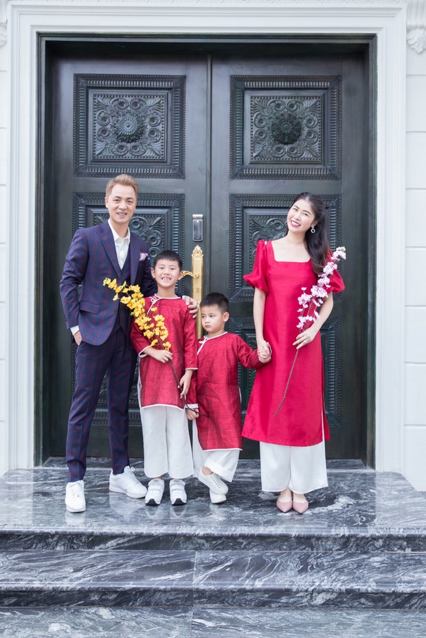 Hoa mắt vì biệt thự mới tậu của dàn sao Việt: Toàn bạc tỷ siêu sang, nhà Ngọc Trinh xa hoa như khách sạn 5 sao-4