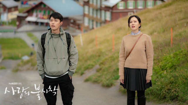 Crash Landing On You: Duyên tiền định thế này mà Son Ye Jin và Hyun Bin không cưới nhau là quá phí-3