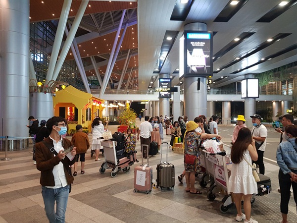 Trở về từ Trung Quốc, người phụ nữ lọt khỏi khu cách ly, đi tiếp xúc nhiều người-2