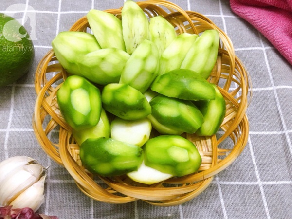 Cuối tuần làm chân gà trộn xoài cóc nhâm nhi là tuyệt nhất!-3