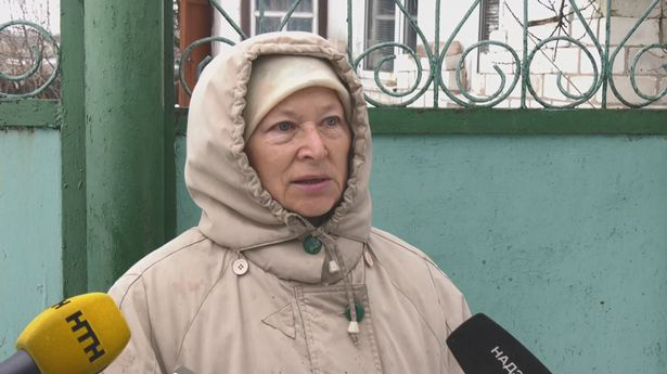 Hào hứng chuẩn bị đưa cháu trai 4 tuổi đi chơi, bà nội gào thét hoảng loạn, bất lực nhìn cháu chết tức tưởi vì con thú cưng của gia đình-4