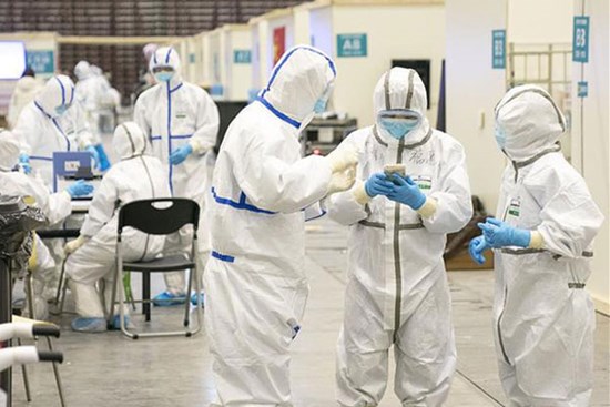 Pháp ghi nhận ca tử vong đầu tiên vì COVID-19 ngoài châu Á