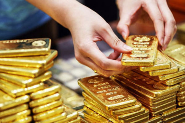 Giá vàng hôm nay 17/2, quá đắt, giữ tiền nghe ngóng-2