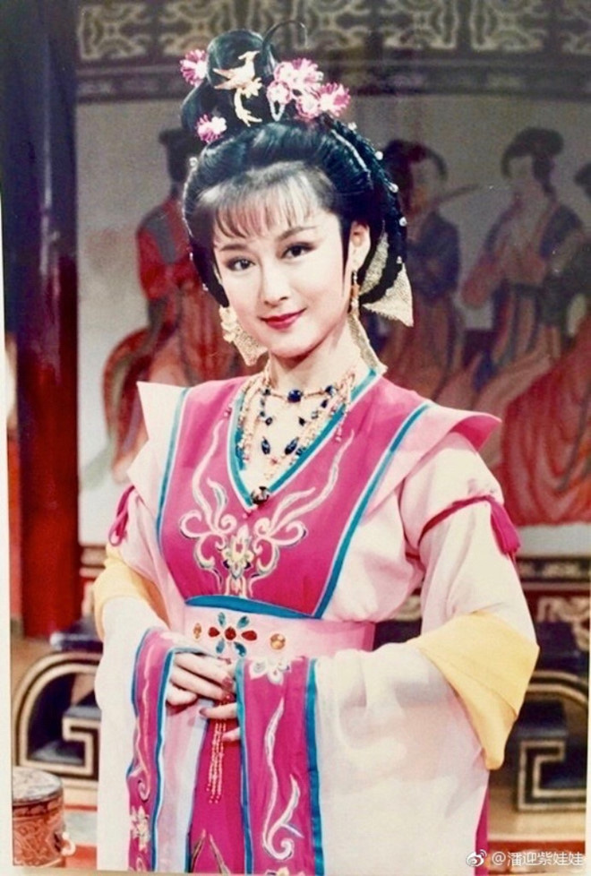 Tiểu Long Nữ Thần điêu đại hiệp: Đẹp như tiên giáng trần vẫn bị chồng phản bội cay đắng, ra đi tay trắng-8