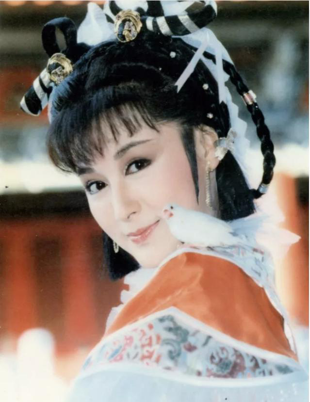 Tiểu Long Nữ Thần điêu đại hiệp: Đẹp như tiên giáng trần vẫn bị chồng phản bội cay đắng, ra đi tay trắng-2