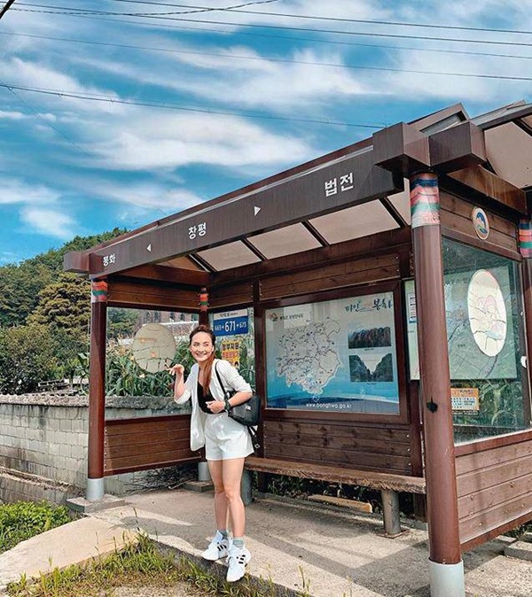 Ngày thường ăn diện kiểu bánh bèo, Bảo Thanh trong mùa dịch bỗng hoá nam nhi-17