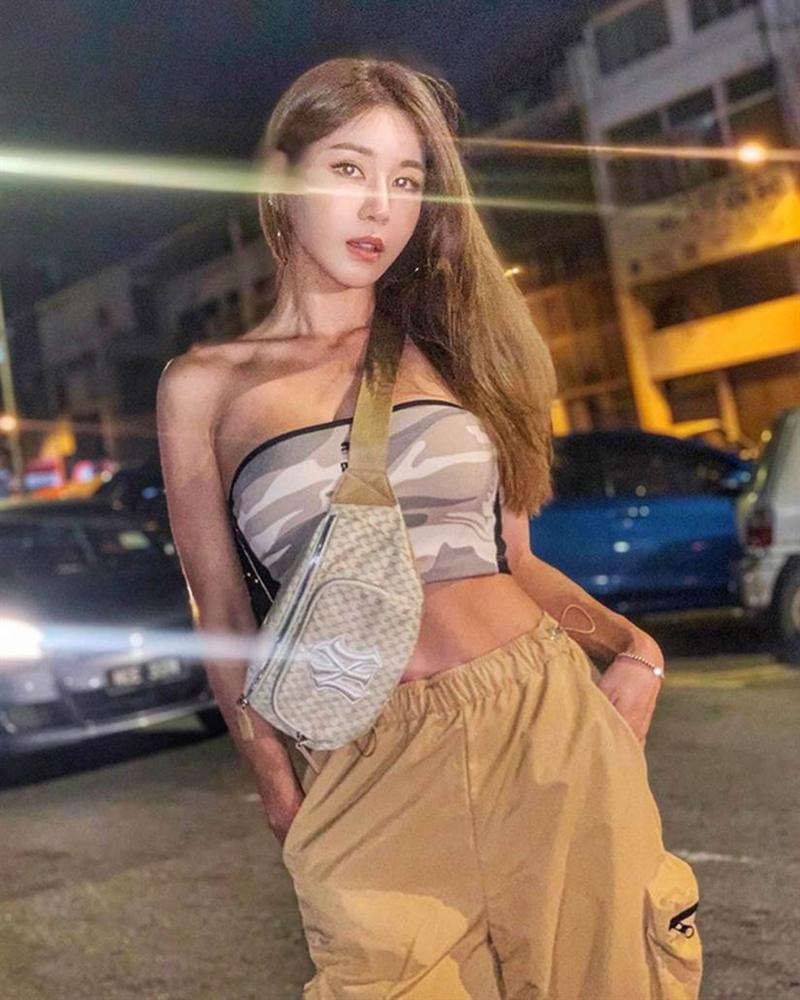 Nữ DJ chuộng bikini khoe dáng gợi cảm, mặc đẹp không kém sao Hàn-9