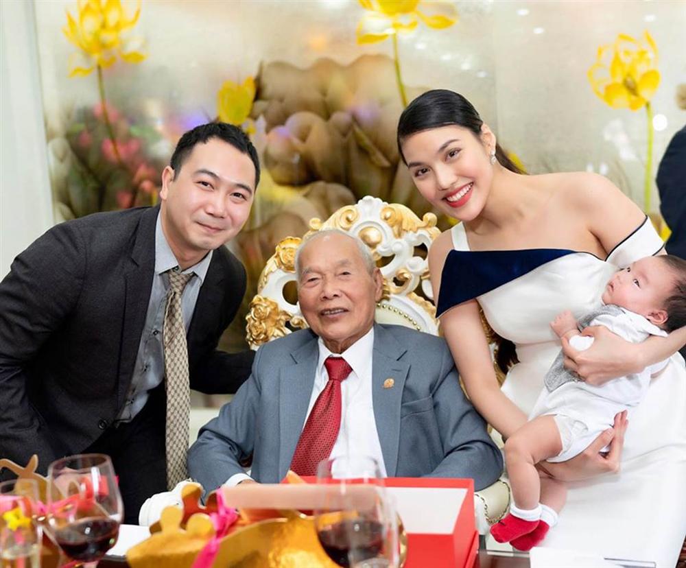 Mới gần 3 tháng tuổi, con trai siêu mẫu Lan Khuê đã được thừa kế món tài sản bất ngờ từ mẹ-3