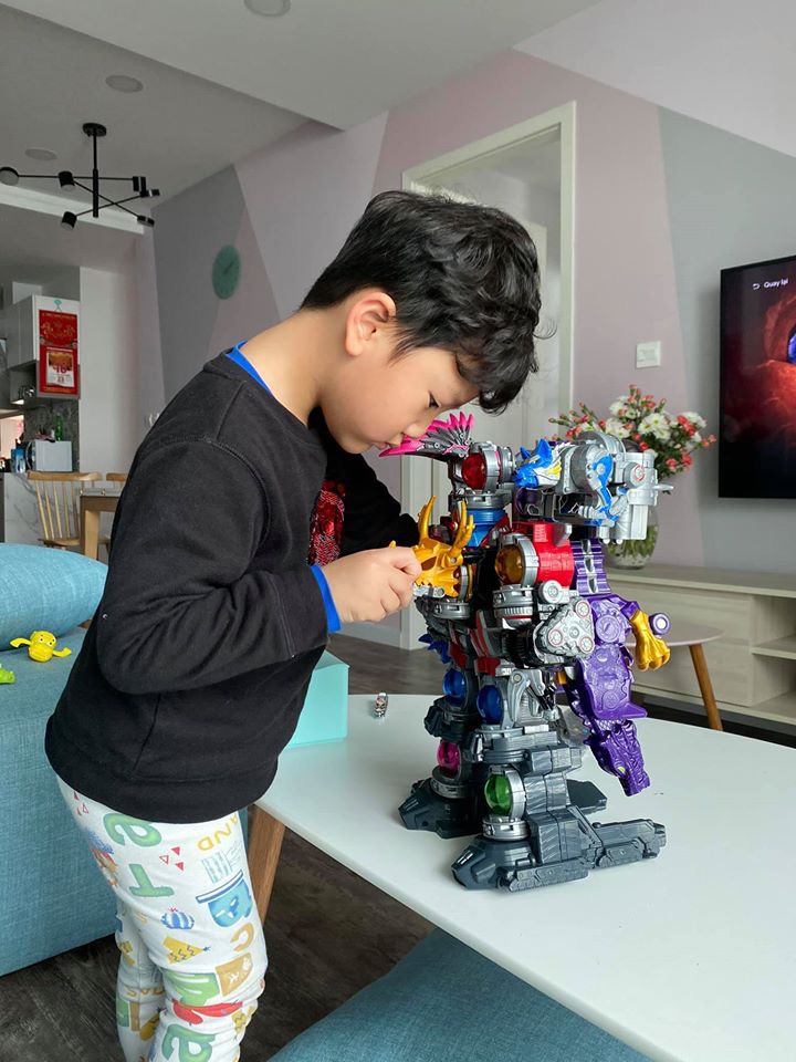 Được nghỉ học ở nhà, con trai Thu Quỳnh có lịch sinh hoạt lành mạnh đúng chuẩn bô lão” khiến nữ diễn viên phì cười-3