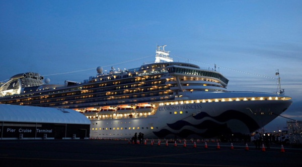 Du thuyền Diamond Princess: Xét nghiệm 1200 người có 355 ca nhiễm, tỉ lệ gần 30% chỉ từ 1 nguồn duy nhất - Tại sao cách ly rồi mà lây nhiễm nhiều như vậy?-1