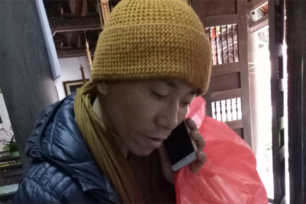 Chạy xe máy băng qua đường, cả gia đình 3 người bị xe tông khiến bé trai 5 tuổi tử vong-4