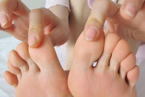 Bác sĩ BV Việt Đức khuyến cáo: Dễ bị hỏng, phải cắt thận vì bỏ qua 5 dấu hiệu cảnh báo sớm-2