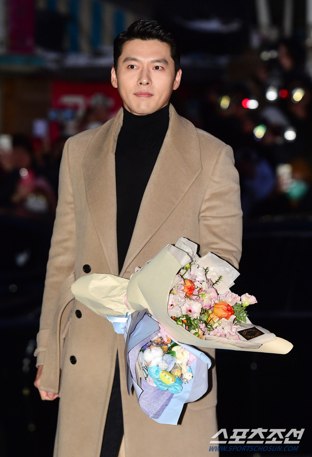 Huyn Bin và Son Ye Jin diện áo khoác đôi tại tiệc mừng công, bất ngờ nhất là giá áo của anh gấp mấy lần áo chị-4