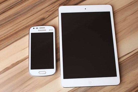 Phòng chống dịch Covid-19 lan rộng: Điện thoại, laptop, tai nghe... cần làm gì đã tiêu diệt đúng đường truyền của virus, vi khuẩn?