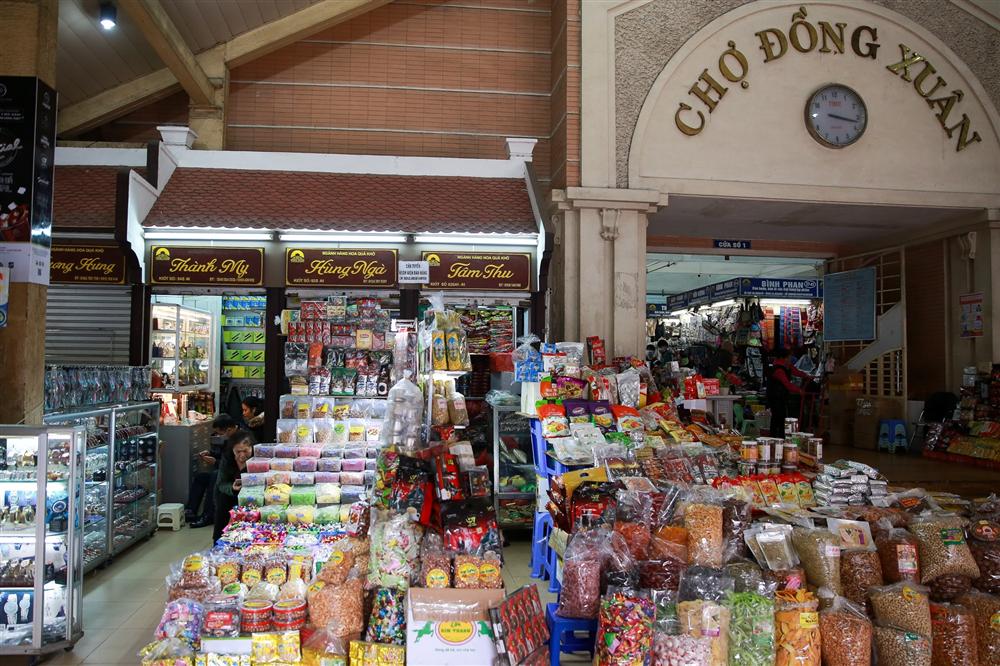 Khu chợ lớn nhất Hà Nội đìu hiu giữa thời dịch Covid-19-13