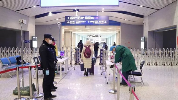 Những người tự khai mình đến từ tâm dịch Vũ Hán với mong muốn được ăn ở miễn phí và vì nhiều nguyên nhân khác khiến dư luận phẫn nộ-2