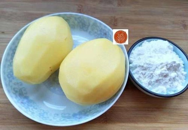 Buổi sáng mẹ chế biến bánh khoai tây kiểu này đảm bảo gây nghiện, con thích mê-2