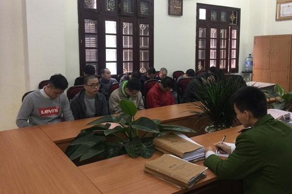 Trợ thủ trùm đường dây đánh bạc qua game Đế chế từng đoạt giải Olympic Tin học-1