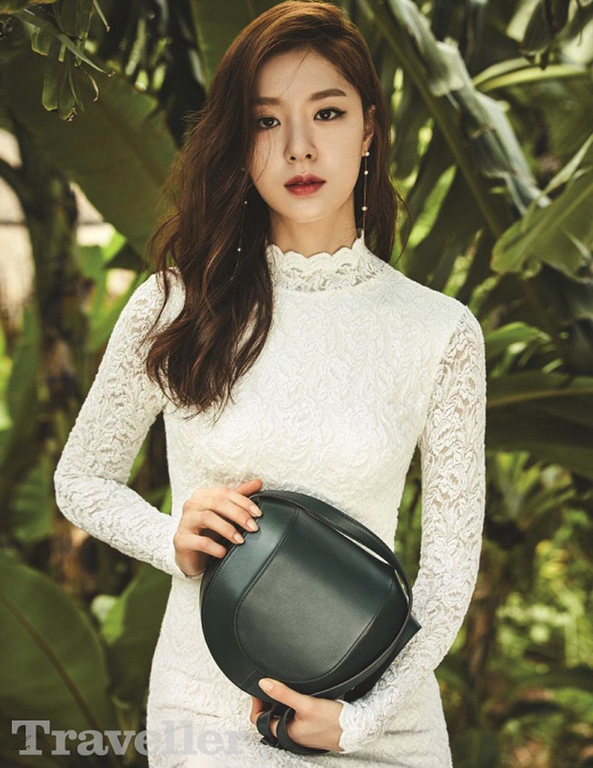 Hôn thê sang chảnh lạnh lùng của Hyun Bin trong Hạ Cánh Nơi Anh: Sở hữu vẻ đẹp chuẩn Hoa hậu, cực phẩm nhất là thân hình siêu nóng bỏng-12