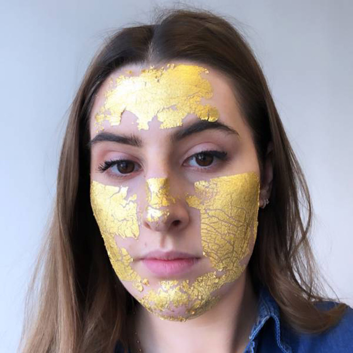 Đắp thử mặt nạ vàng 24K giá 2 triệu/lần của các ngôi sao, 5 cô nàng cảm thấy như vua chúa, da căng bóng tức thì-6