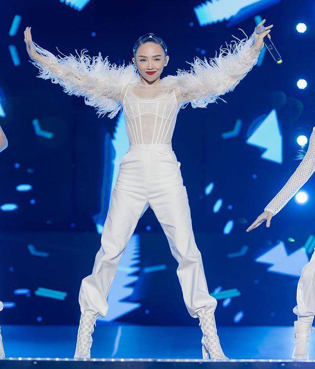 Tóc Tiên sở hữu khối tài sản, kho hàng hiệu đồ sộ thế nào trước tin đồn lên xe hoa?-3