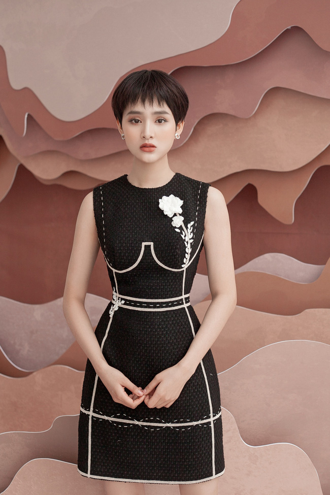 Hiền Hồ: Từ cô gái thị phi” đến mỹ nữ tạo hit của showbiz, khiến Trường Giang - Trấn Thành mê mẩn-7