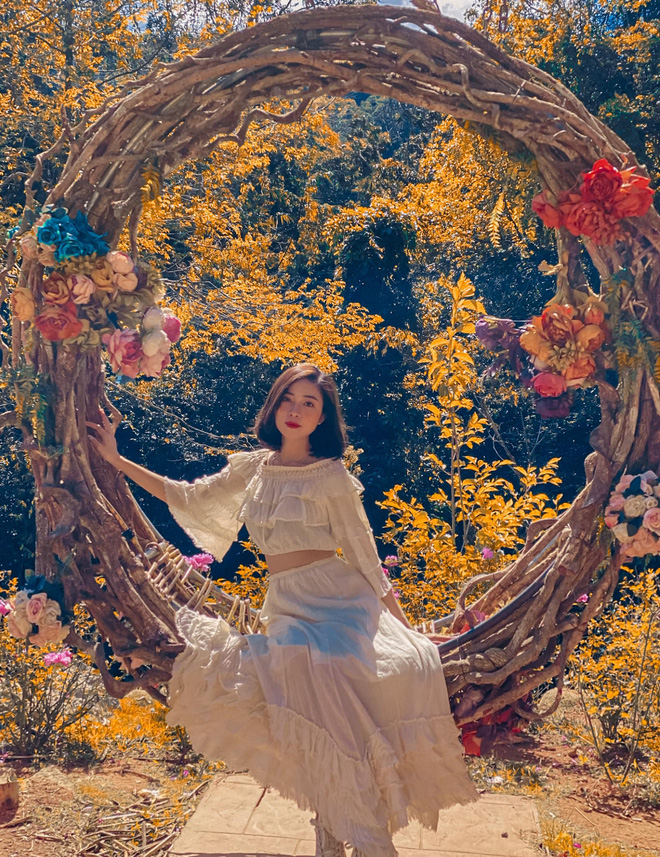 Vợ chồng Văn Đức - Nhật Linh đi hưởng tuần trăng mặt ở Đà Lạt, khoe ảnh sống ảo ở khung cảnh đẹp mê hồn-1