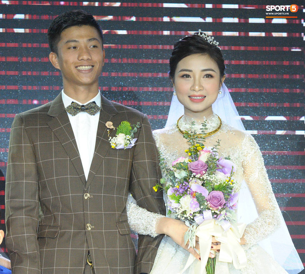 Vợ chồng Văn Đức - Nhật Linh đi hưởng tuần trăng mặt ở Đà Lạt, khoe ảnh sống ảo ở khung cảnh đẹp mê hồn-3