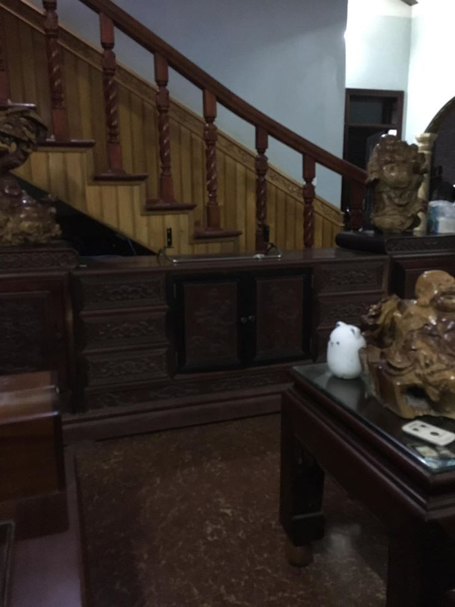 Bố mẹ đi vắng, cô gái ngủ no mắt đến chiều mới phát hiện nhà mất tivi, đành nhắn tên trộm 1 câu xót xa-2