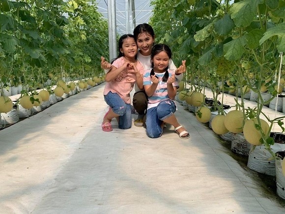 Khám phá nông trại dưa trĩu quả của diễn viên Nguyệt Ánh-13