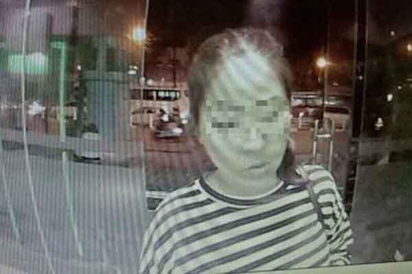 Nữ bác sĩ bút phê mua vở 200 trang, bệnh nhân đau lưng ngơ ngác-3