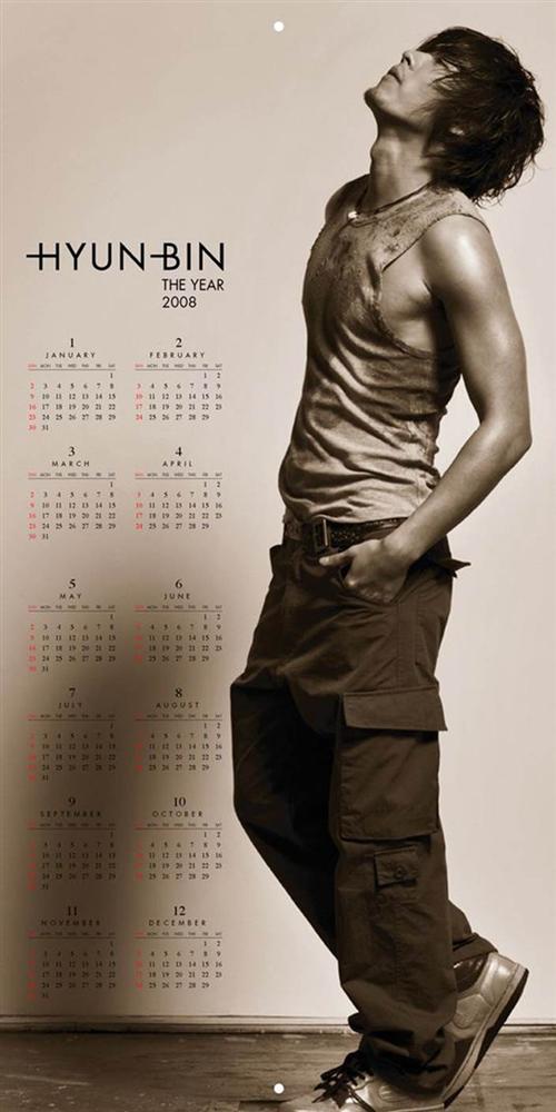 Khi dân tình đang săn lùng bằng chứng hẹn hò của Hyun Bin với Son Ye Jin thì fanti lại đào mộ loạt ảnh mát mẻ khoe body siêu hài hước thế này-5