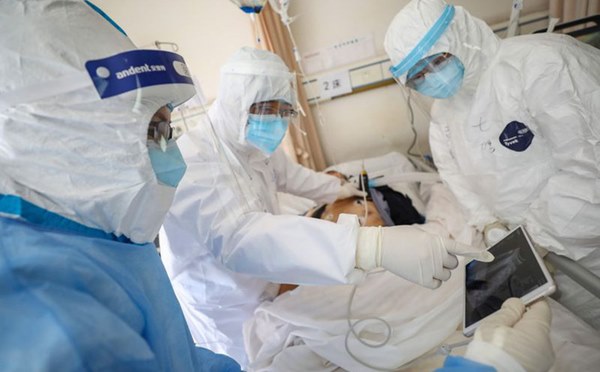 Khám nghiệm phổi của bệnh nhân tử vong do COVID-19, bác sĩ TQ có một số phát hiện mới-1