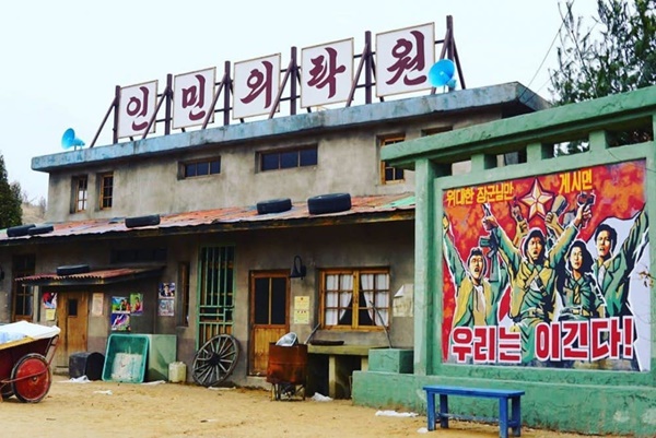 Hạ cánh nơi anh hết phim vẫn chưa hạ nhiệt, khách nô nức tới phim trường check-in-3