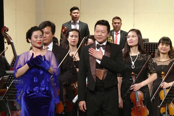 Đám tang đẫm nước mắt tiễn đưa NSƯT Vũ Mạnh Dũng-15