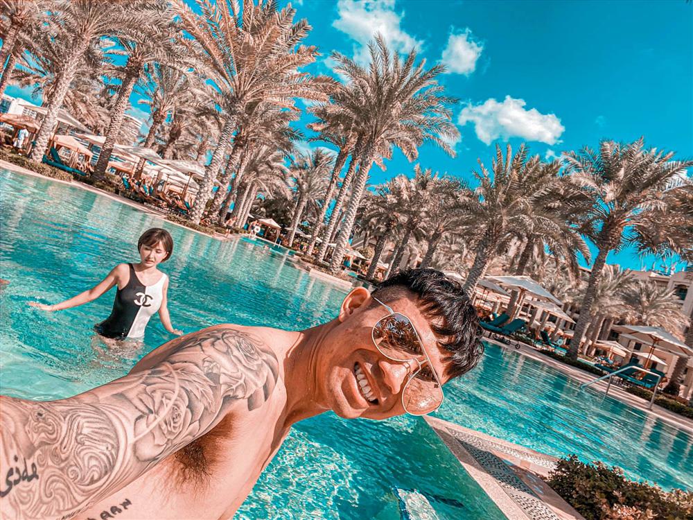 Mất tích hơn tháng trời trên Instagram, Mina Phạm - vợ 2 Minh Nhựa bất ngờ tái xuất với diện mạo khác lạ, bớt hẳn photoshop-5