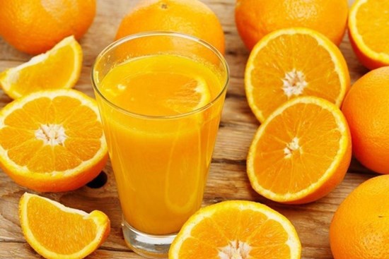 4 tác dụng phụ đáng sợ khi ăn cam sai cách, chuyên gia chỉ cách ăn cam an toàn nhất