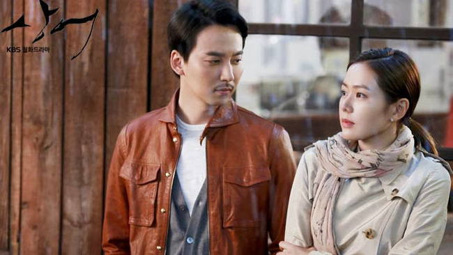 Những nguyên nhân khiến Hyun Bin và Son Ye Jin dù đang yêu đương cũng không bao giờ công bố, lý do cuối cùng lại liên quan tới Song Hye Kyo-2