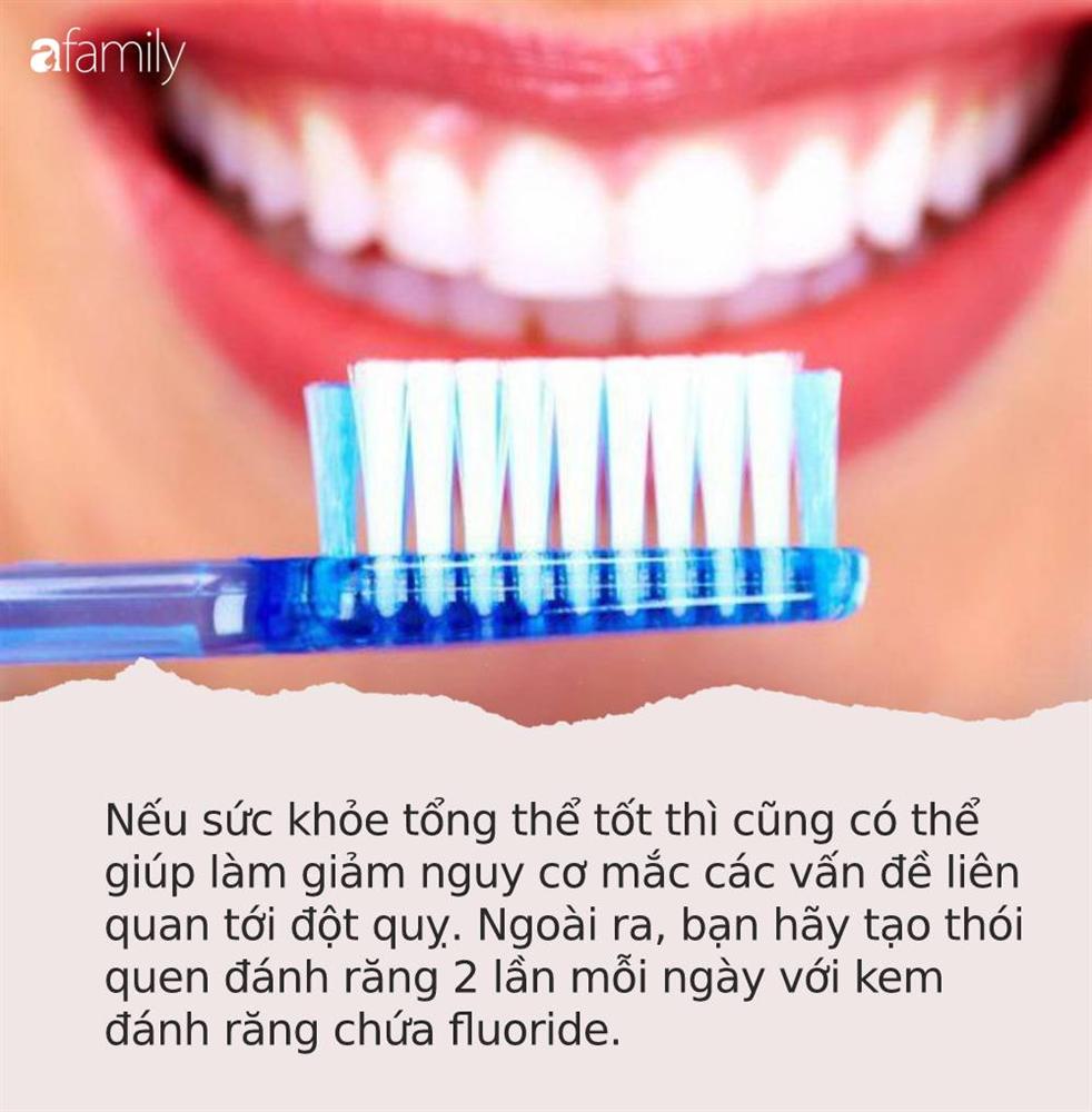 Cảnh báo: Những người bị chảy máu nướu răng có nguy cơ đột quỵ não cao gấp 2 lần người bình thường-2