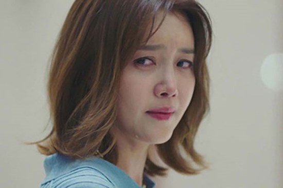 Hào hứng ra mắt nhà người yêu, tôi ngã gục khi nhìn thấy mẹ chồng tương lai chính là người từng khám thai cho mình