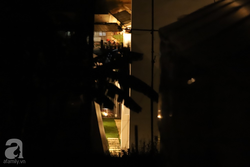 Đột kích địa điểm đám cưới Tóc Tiên - Hoàng Touliver trước giờ G: Xe hơi ra vào liên tục, kéo rèm kín mít nhưng lại ồn ào tiếng cười đùa-9