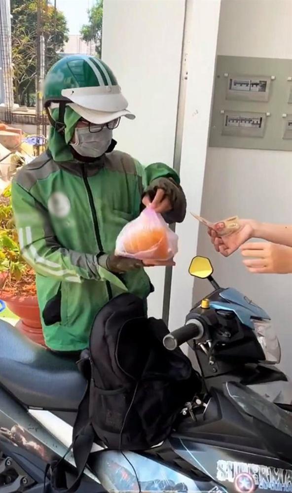 Tô bánh canh giá 65k tiền ship tận 145k, Ngọc Trinh vẫn order khiến anh tài xế vừa đi vừa nơm nớp lo bị bom hàng”-5