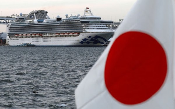 Ngày càng có nhiều ca dương tính Covid-19 trên du thuyền ở Nhật: Virus corona mới liệu có lây lan nhanh hơn khi bị cách ly trong các tàu trên biển?-1