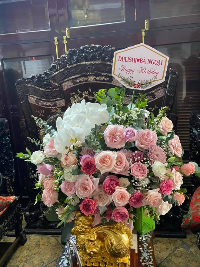 Hội gái xinh nhà giàu lấy chồng cầu thủ: Chẳng ai sống chung với mẹ chồng, làm dâu là điều không có trong từ điển-15