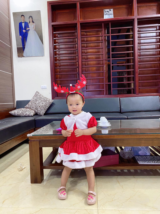 Hội gái xinh nhà giàu lấy chồng cầu thủ: Chẳng ai sống chung với mẹ chồng, làm dâu là điều không có trong từ điển-20