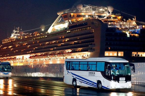 Sau 2 trường hợp tử vong, du thuyền ở Nhật tiếp tục ghi nhận thêm hơn chục ca nhiễm Covid-19, nâng tổng số người nhiễm lên 626-2